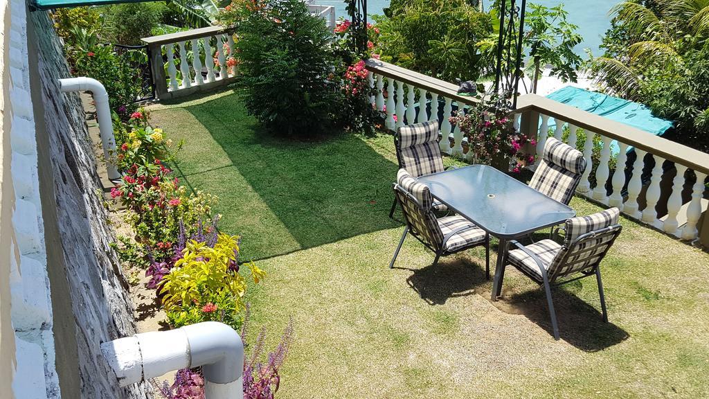 Hibiscus House Seychelles Self Catering Apartment วิกตอเรีย ภายนอก รูปภาพ
