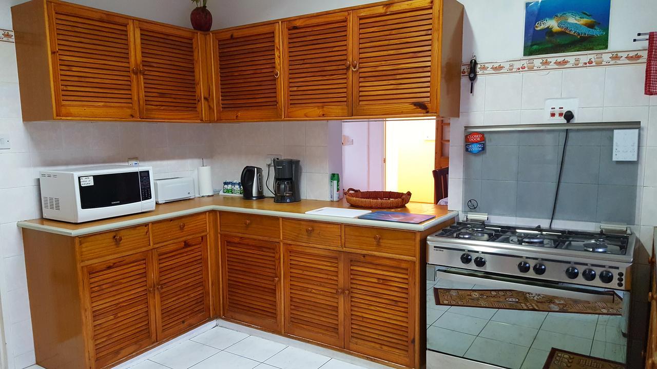 Hibiscus House Seychelles Self Catering Apartment วิกตอเรีย ภายนอก รูปภาพ