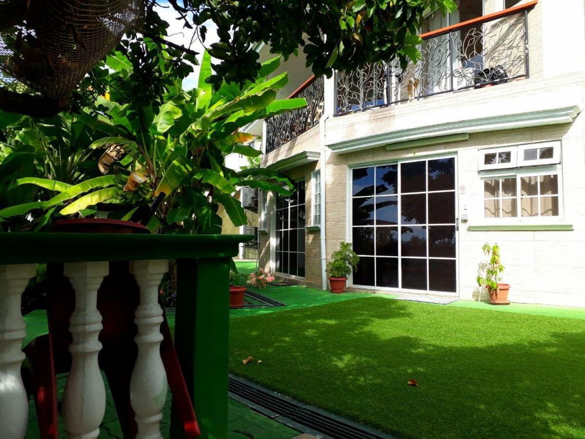 Hibiscus House Seychelles Self Catering Apartment วิกตอเรีย ภายนอก รูปภาพ